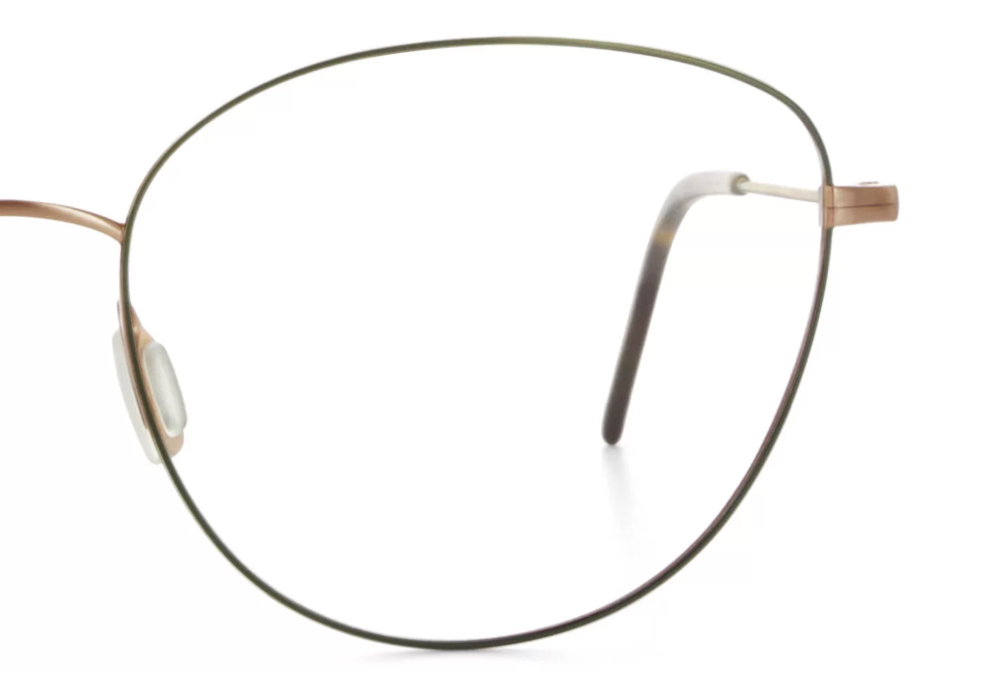 Brillenmarke Munic Eyewear - Extreme Nahaufnahme einer Brille rechte Seite