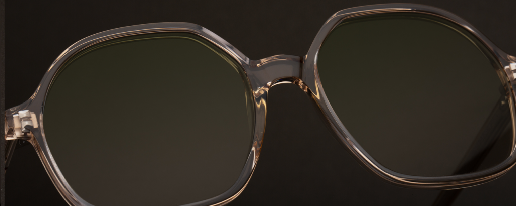 Lazare Studios Sonnenbrille - Munroe Uncensored Mustard Green Gradient Nahaufnahme